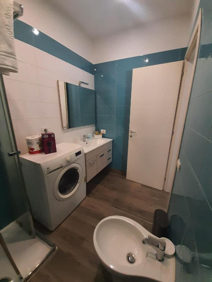 Ridi Zona Ospedaliera Appartement Napels